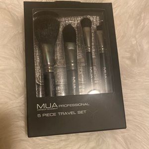 MUA makeup brush set🖤